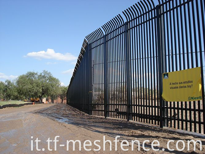 commercial fencing 